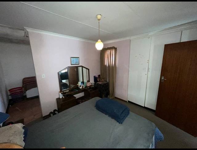 3 BEDROOM TOWNHOUSE FOR SALE IN HELIKONPARK